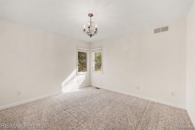 722 Mystic Woods Drive, Howell, MI 48843