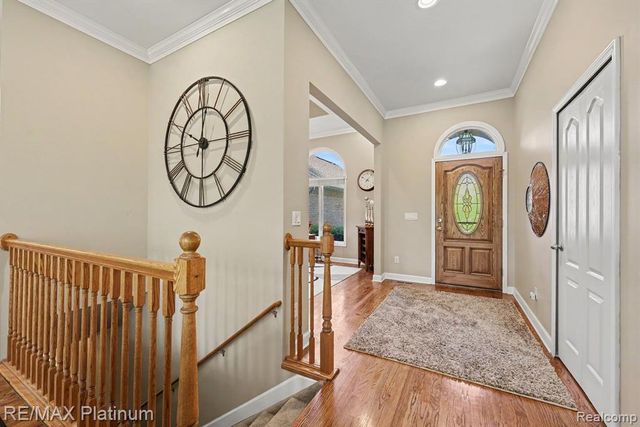 722 Mystic Woods Drive, Howell, MI 48843