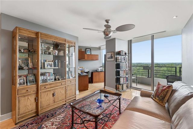 700 Park Regency Place NE 1501, Atlanta, GA 30326
