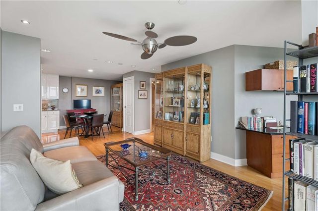 700 Park Regency Place NE 1501, Atlanta, GA 30326