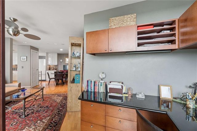 700 Park Regency Place NE 1501, Atlanta, GA 30326