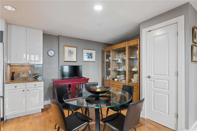 700 Park Regency Place NE 1501, Atlanta, GA 30326