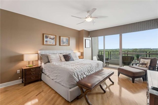 700 Park Regency Place NE 1501, Atlanta, GA 30326