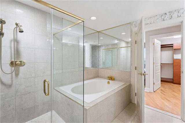 700 Park Regency Place NE 1501, Atlanta, GA 30326