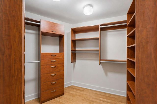 700 Park Regency Place NE 1501, Atlanta, GA 30326