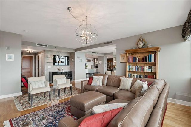 700 Park Regency Place NE 1501, Atlanta, GA 30326