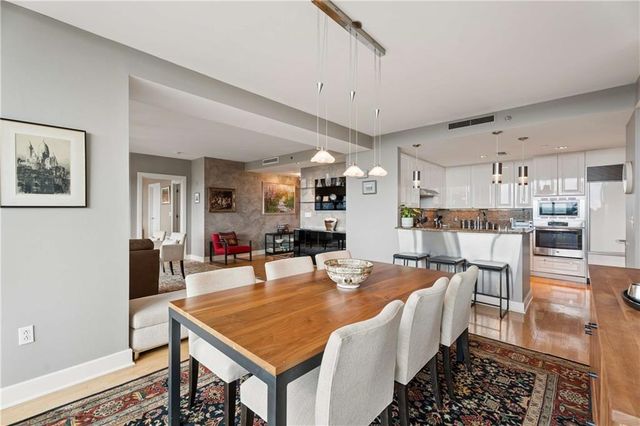 700 Park Regency Place NE 1501, Atlanta, GA 30326