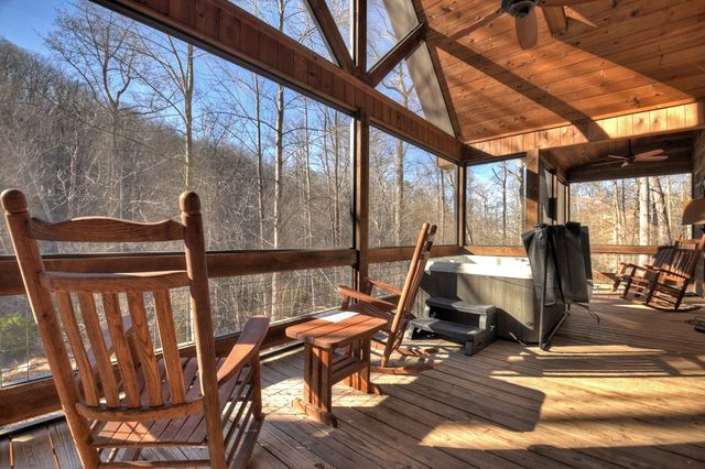 442 N Burgess Gap Road, Morganton, GA 30560