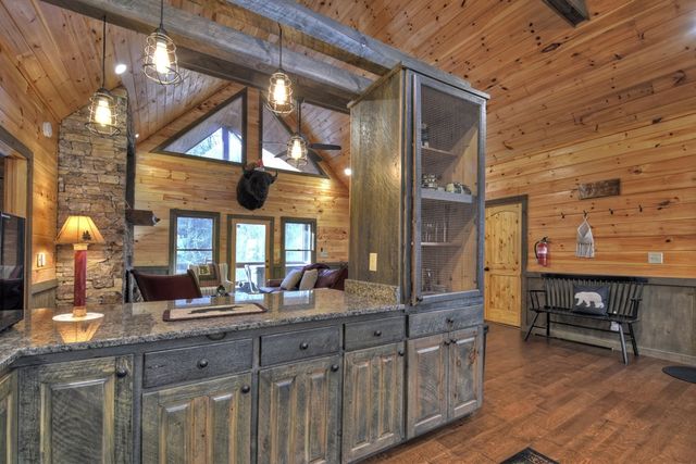 442 N Burgess Gap Road, Morganton, GA 30560