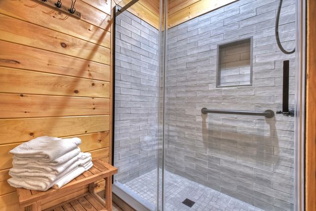 442 N Burgess Gap Road, Morganton, GA 30560