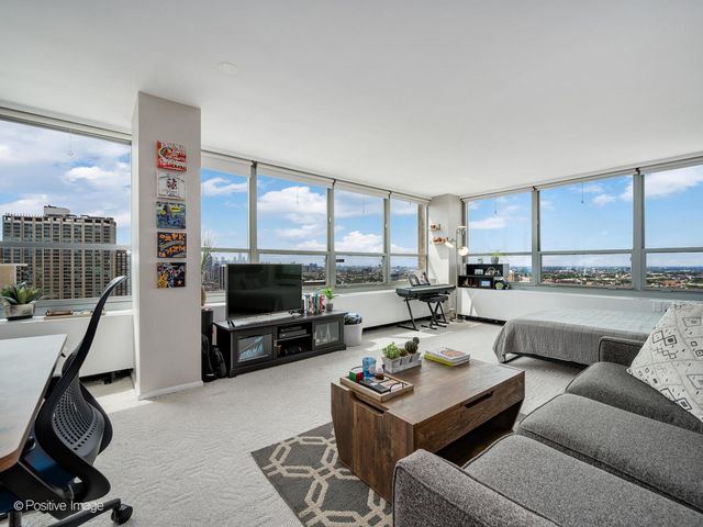 3550 N Lake Shore Drive 2612, Chicago, IL 60657