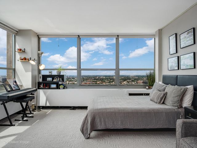 3550 N Lake Shore Drive 2612, Chicago, IL 60657