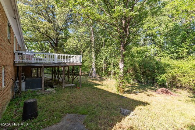 5308 Foxfire Road, Fayetteville, NC 28303