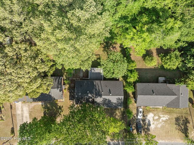 5308 Foxfire Road, Fayetteville, NC 28303