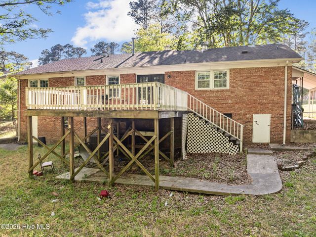 5308 Foxfire Road, Fayetteville, NC 28303