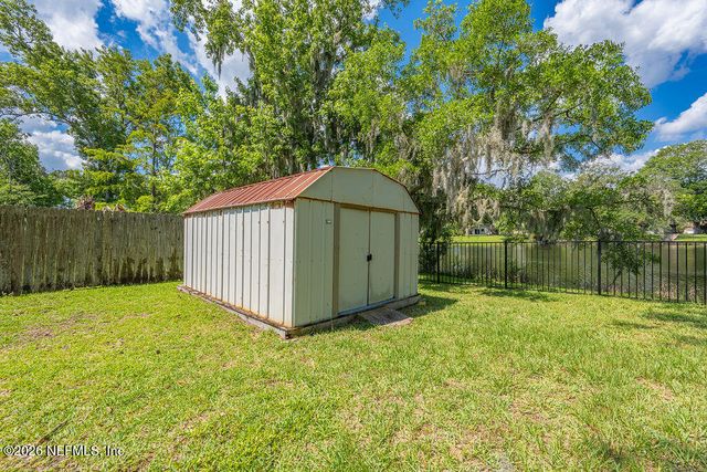 180 COCKATIEL Drive, Jacksonville, FL 32225
