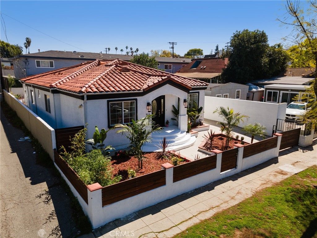 916 N Oxford, Los Angeles, CA 90029 — exterior