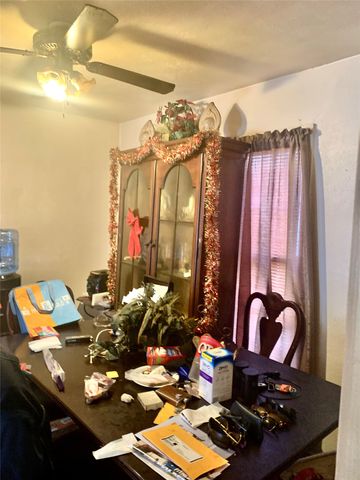 6925 Kennison Drive, Dallas, TX 75227