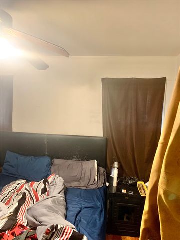 6925 Kennison Drive, Dallas, TX 75227