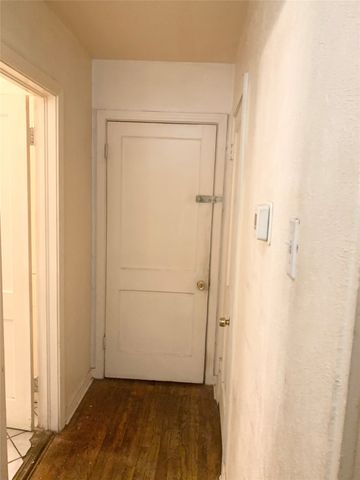 6925 Kennison Drive, Dallas, TX 75227