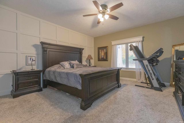 7422 Bosma Drive, Newburgh, IN 47630