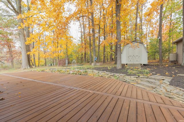 7422 Bosma Drive, Newburgh, IN 47630