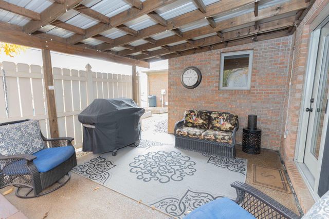 7422 Bosma Drive, Newburgh, IN 47630