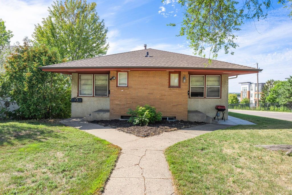4656 Polk Street NE, Columbia Heights, MN 55421 — photo 4
