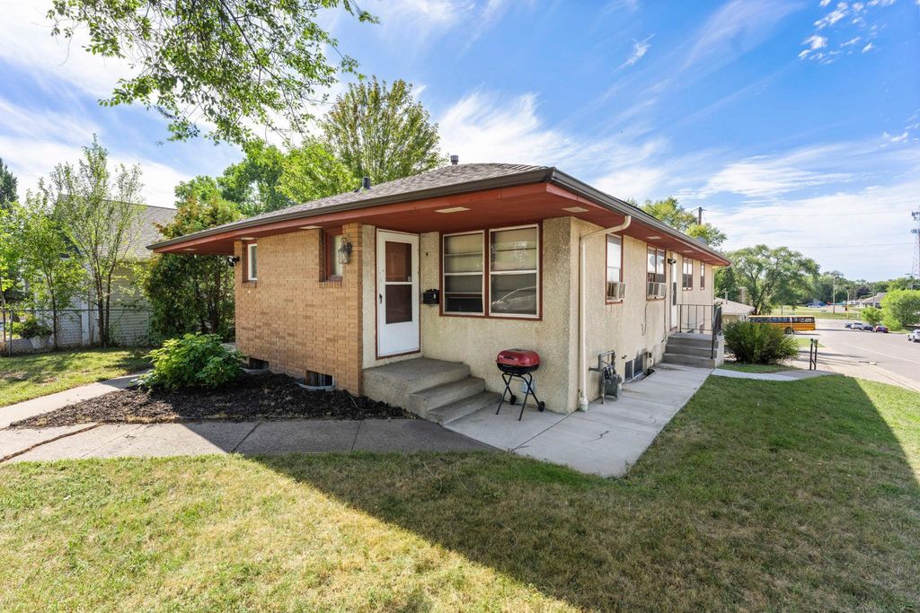 4656 Polk Street NE, Columbia Heights, MN 55421 — photo 5