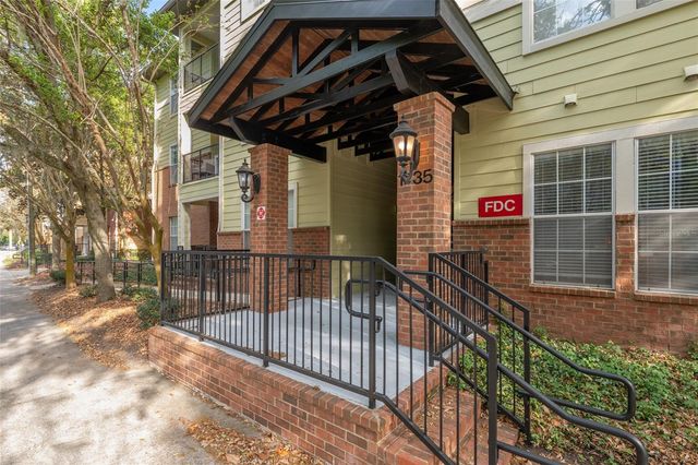1235 SW 9TH ROAD 301, Gainesville, FL 32601