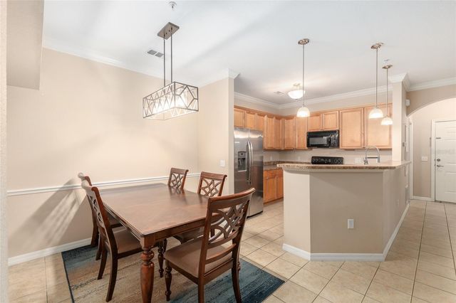 1235 SW 9TH ROAD 301, Gainesville, FL 32601