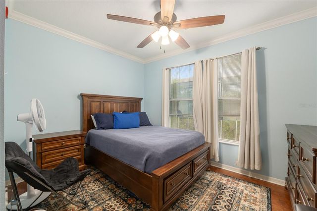 1235 SW 9TH ROAD 301, Gainesville, FL 32601