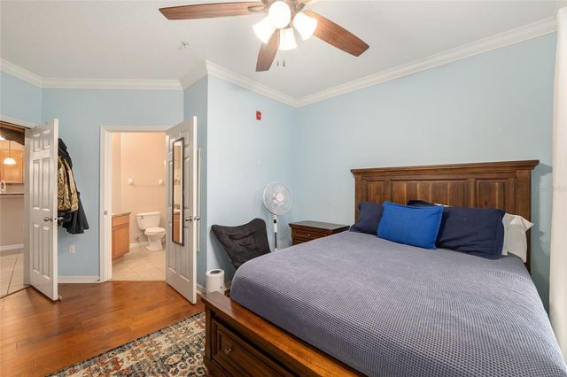 1235 SW 9TH ROAD 301, Gainesville, FL 32601