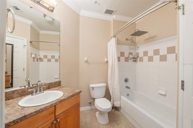 1235 SW 9TH ROAD 301, Gainesville, FL 32601