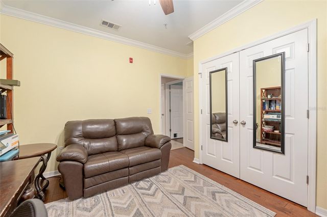 1235 SW 9TH ROAD 301, Gainesville, FL 32601