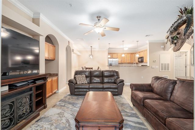 1235 SW 9TH ROAD 301, Gainesville, FL 32601