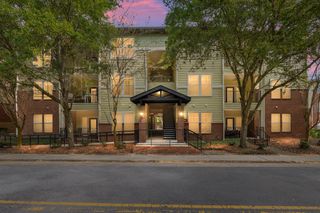 1235 SW 9TH ROAD 301, Gainesville, FL 32601