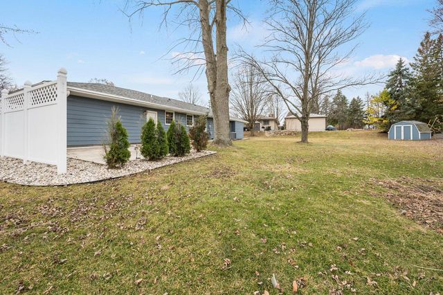 3355 S El Sirroco DRIVE, New Berlin, WI 53151