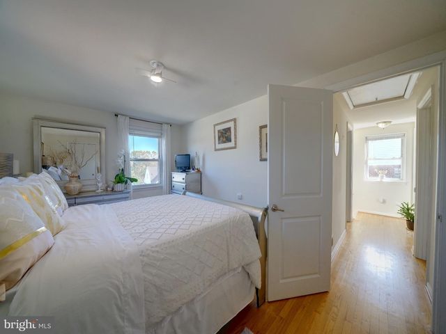 8204 ANALEE AVE, Baltimore, MD 21237