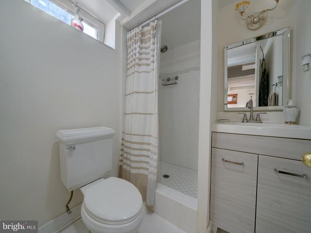 8204 ANALEE AVE, Baltimore, MD 21237