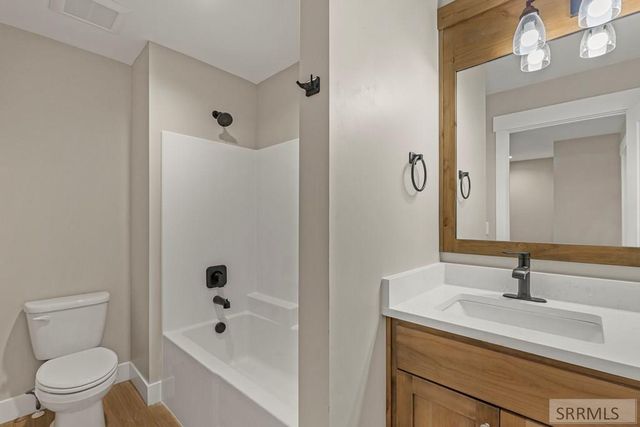 1280 Bingham Avenue, Idaho Falls, ID 83404