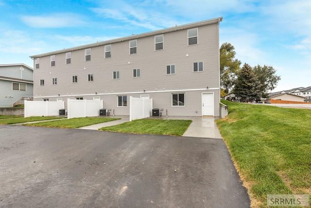 1280 Bingham Avenue, Idaho Falls, ID 83404