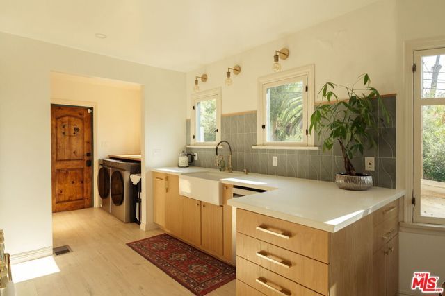 4197 York Boulevard, Los Angeles, CA 90065