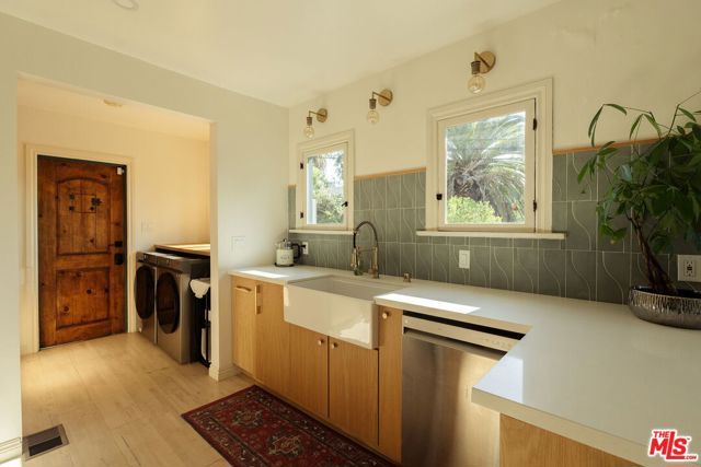 4197 York Boulevard, Los Angeles, CA 90065