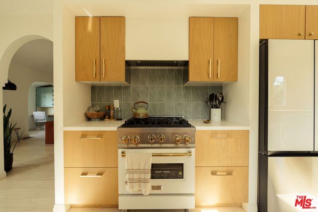 4197 York Boulevard, Los Angeles, CA 90065