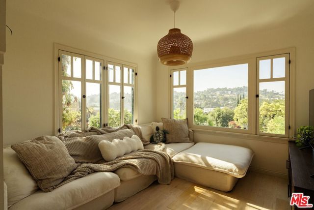 4197 York Boulevard, Los Angeles, CA 90065