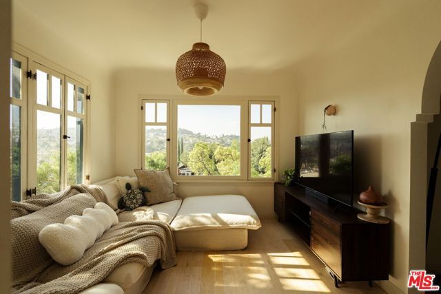 4197 York Boulevard, Los Angeles, CA 90065