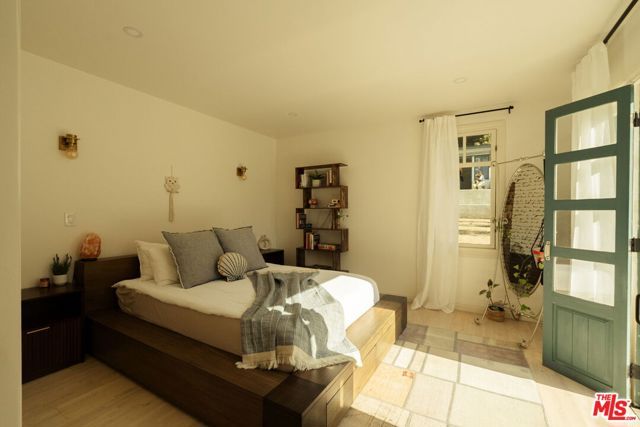 4197 York Boulevard, Los Angeles, CA 90065