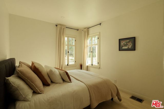 4197 York Boulevard, Los Angeles, CA 90065