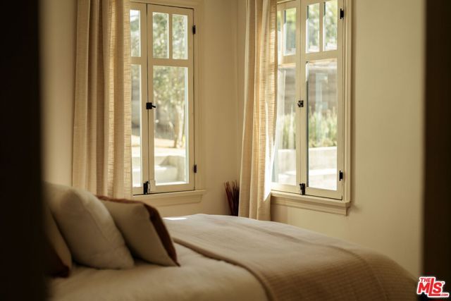 4197 York Boulevard, Los Angeles, CA 90065